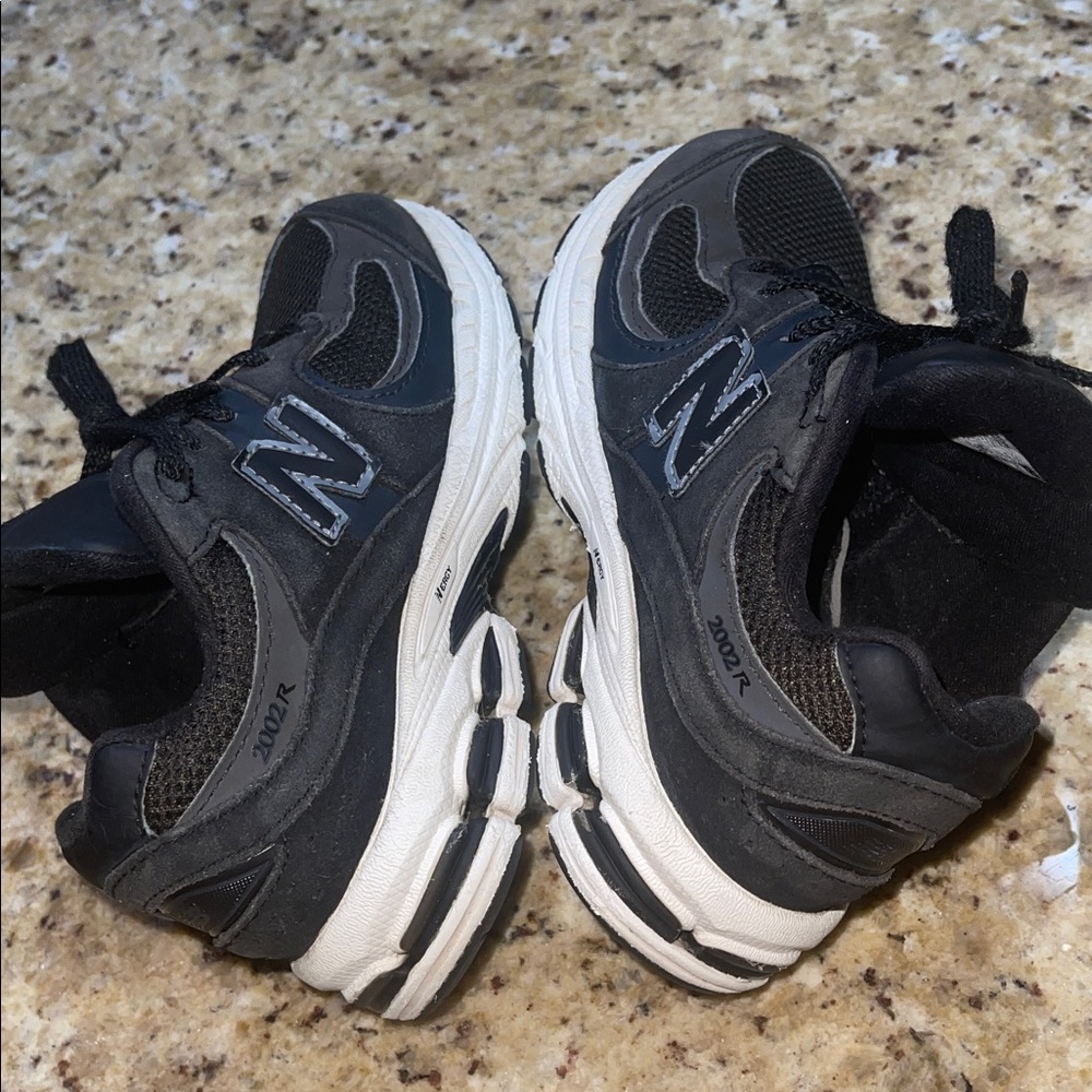 New Balance 2002 R - Picture 5 of 9